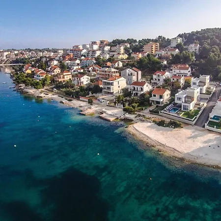 Apartamento Cozy In Okrug Gornji With Wifi *