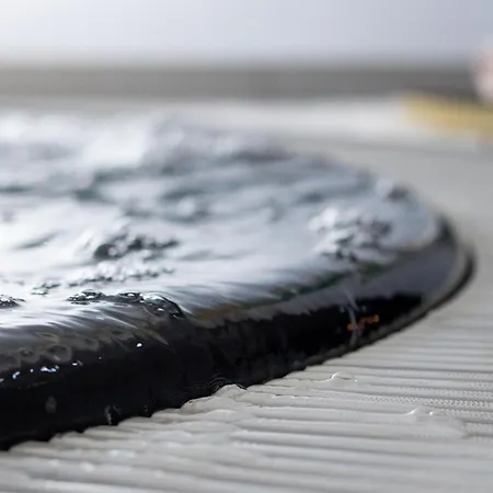 2 Bedroom Lovely In Okrug Gornji Τρογκίρ